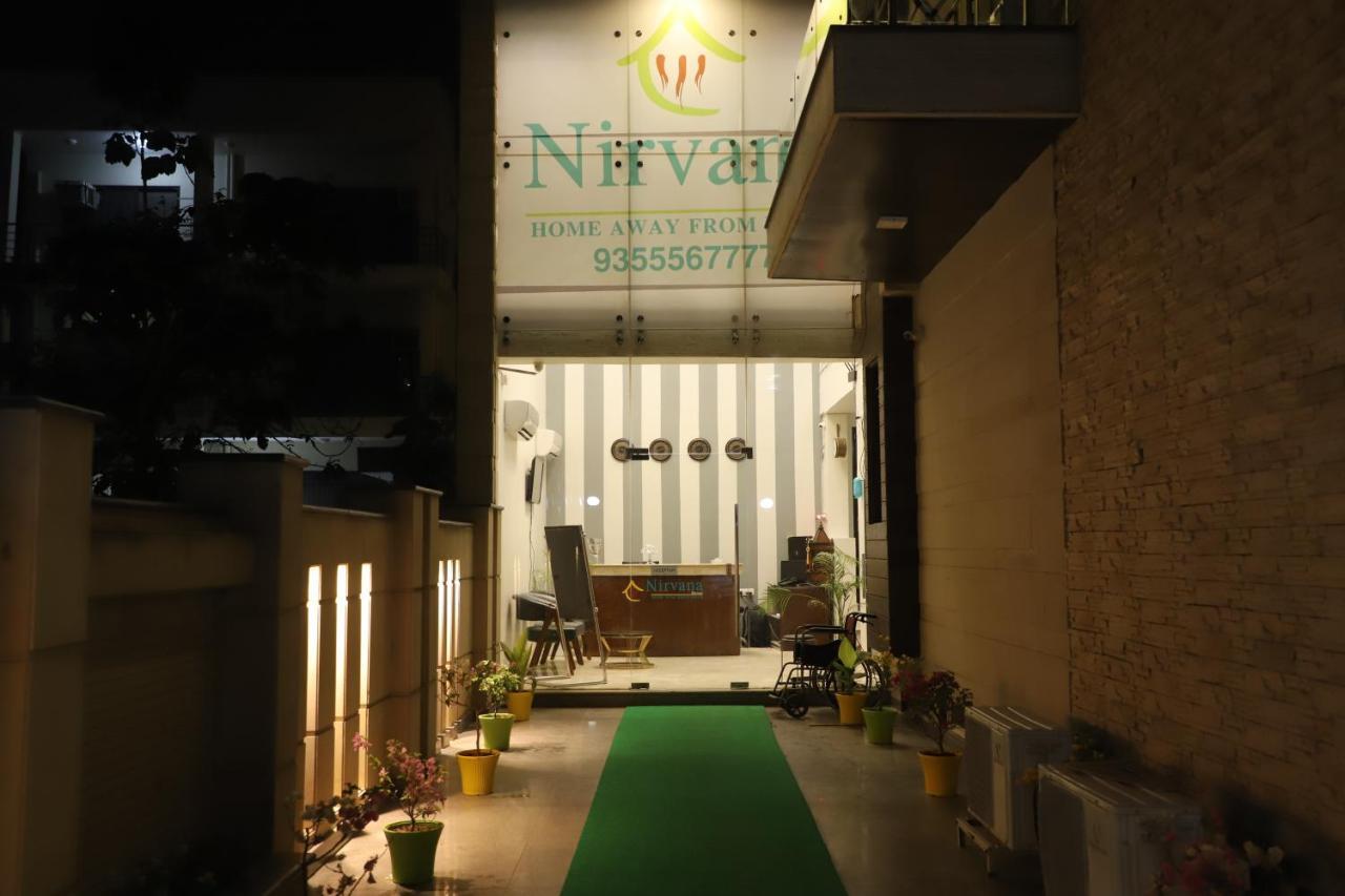 Nirvana Rooms Gurgaon Dış mekan fotoğraf